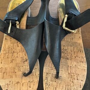Michael Kors / size 9.5 / Leather Sandals / black